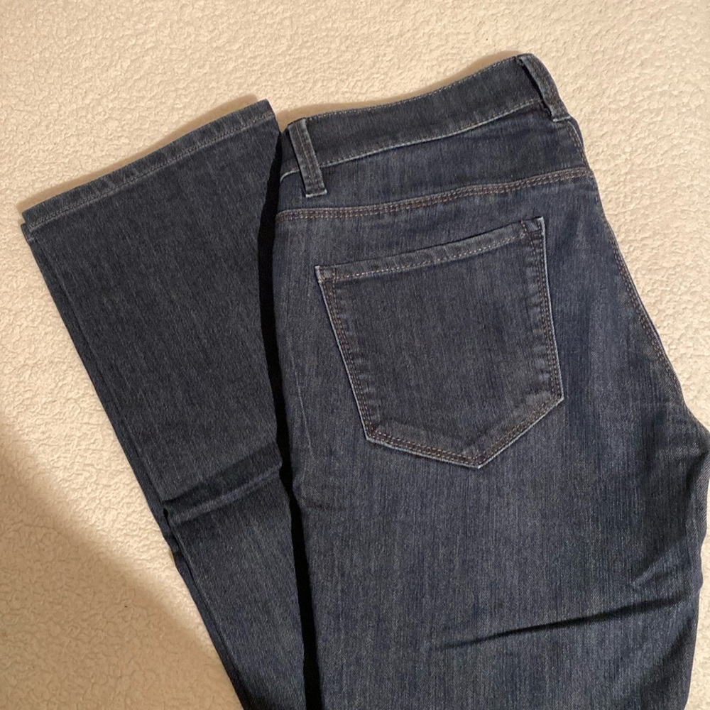 Ann TAYLOR jeans, size:O Long: 33, dark wash, boot cut, gently used, stretch.